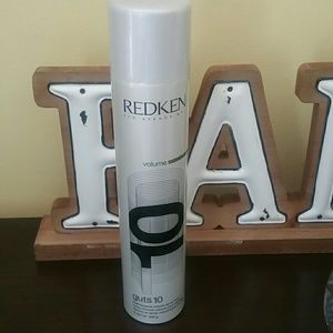 New Redken guts 10 Volume Spray Foam
